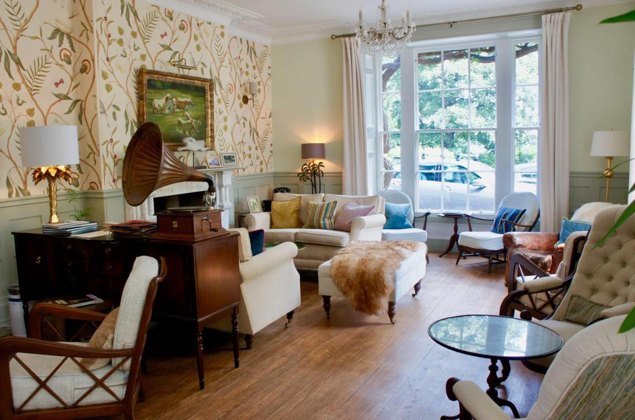 Burleigh Court Hotel Stroud  Eksteriør bilde